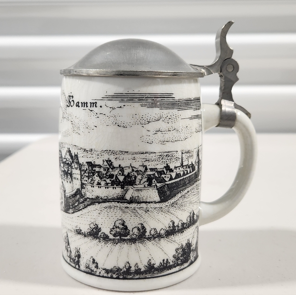 Antique-Style  Beer Stein with Lid - White & Black